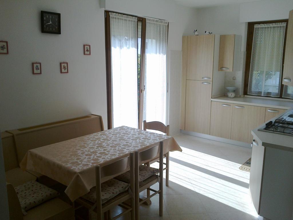 Casa Ferrari Monica Apartment กาลเชรานิกา อัล ลาโก ห้อง รูปภาพ