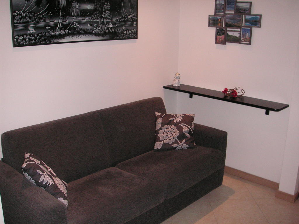 Casa Ferrari Monica Apartment กาลเชรานิกา อัล ลาโก ห้อง รูปภาพ